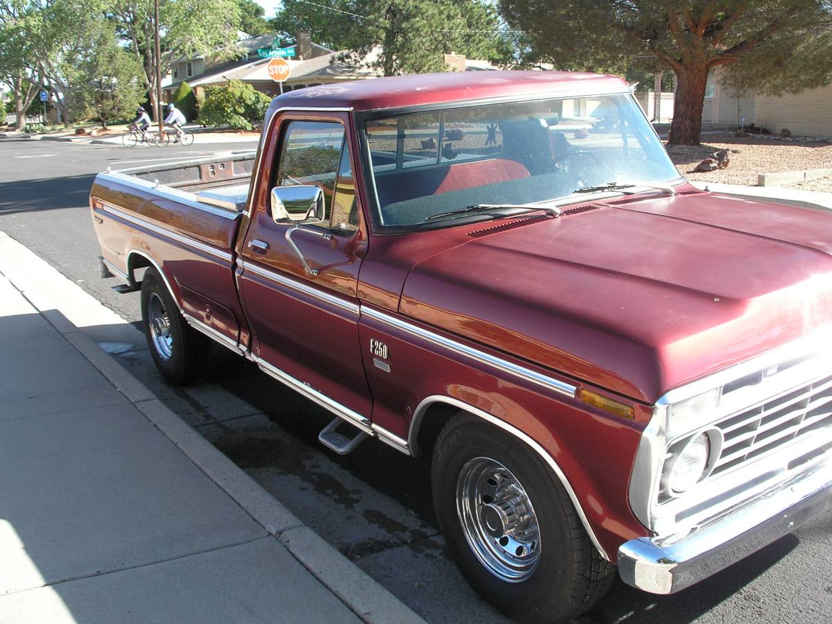 Ford-ranger-1973-red-2