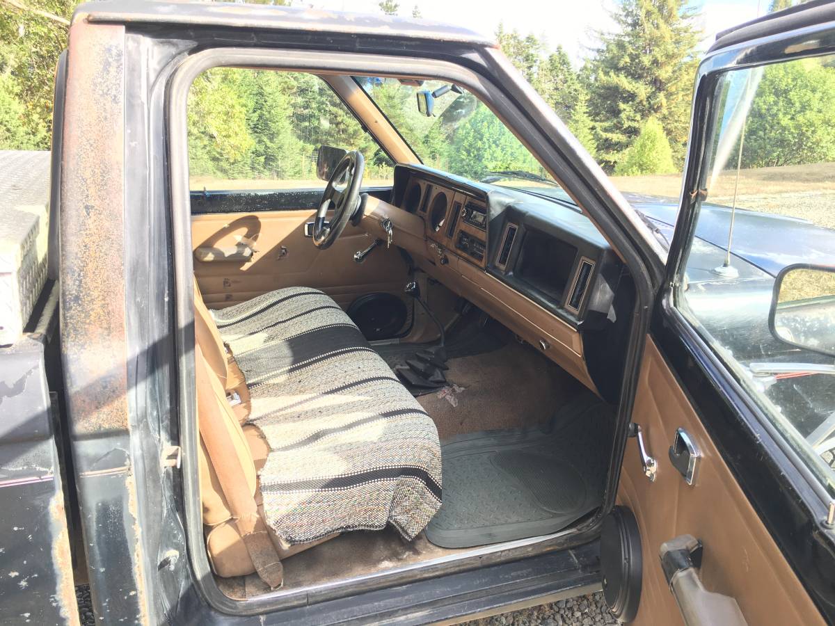 Ford-ranger-1986-black-9
