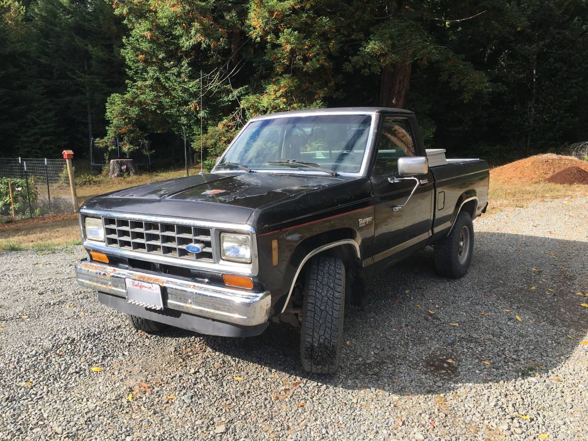 Ford-ranger-1986-black
