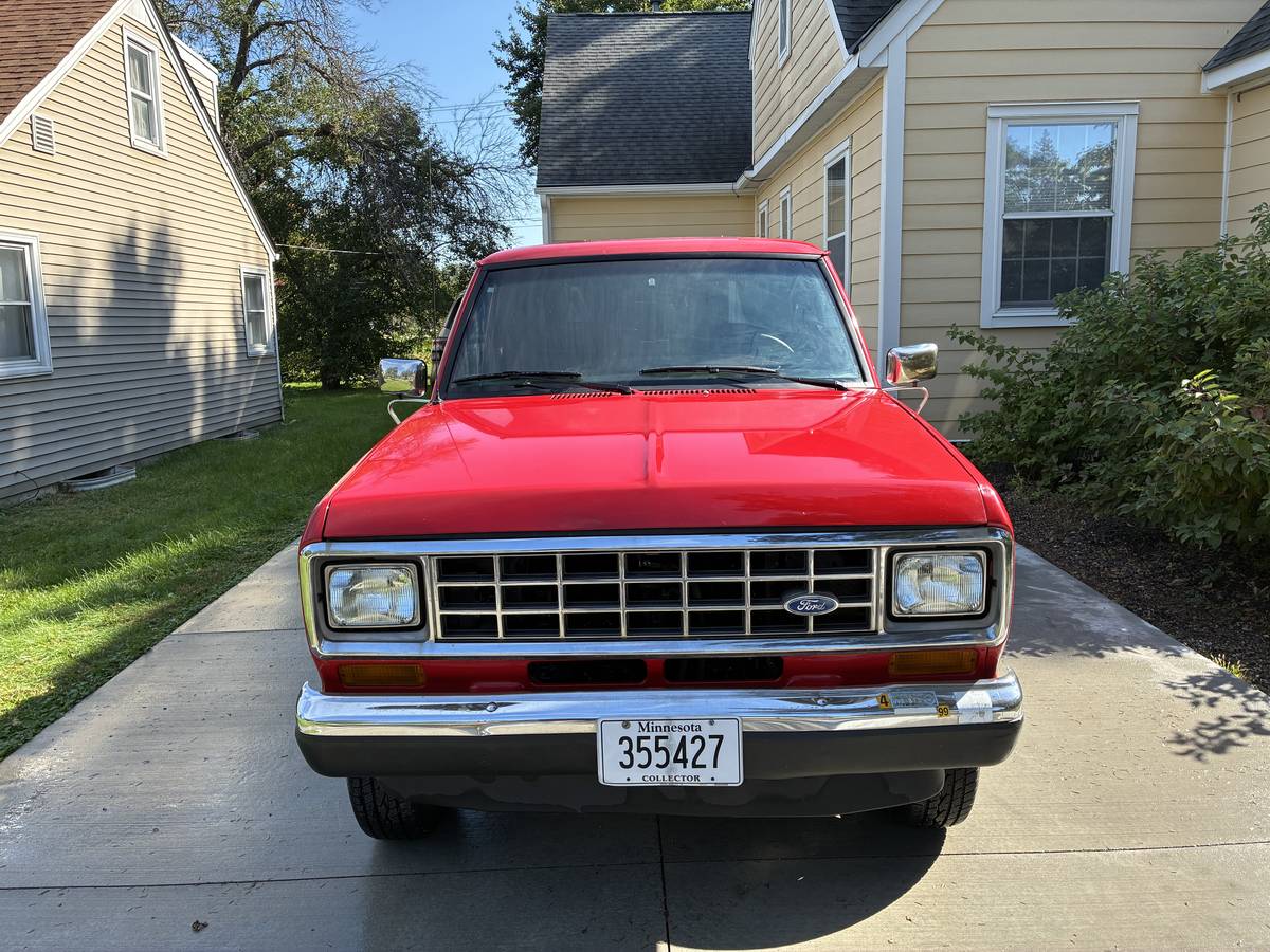 Ford-ranger-1987-red-1