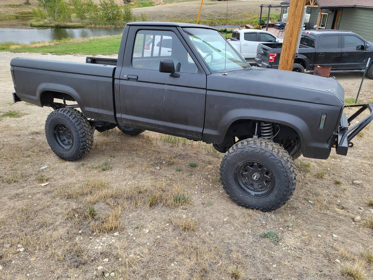 Ford-ranger-1988-black-4