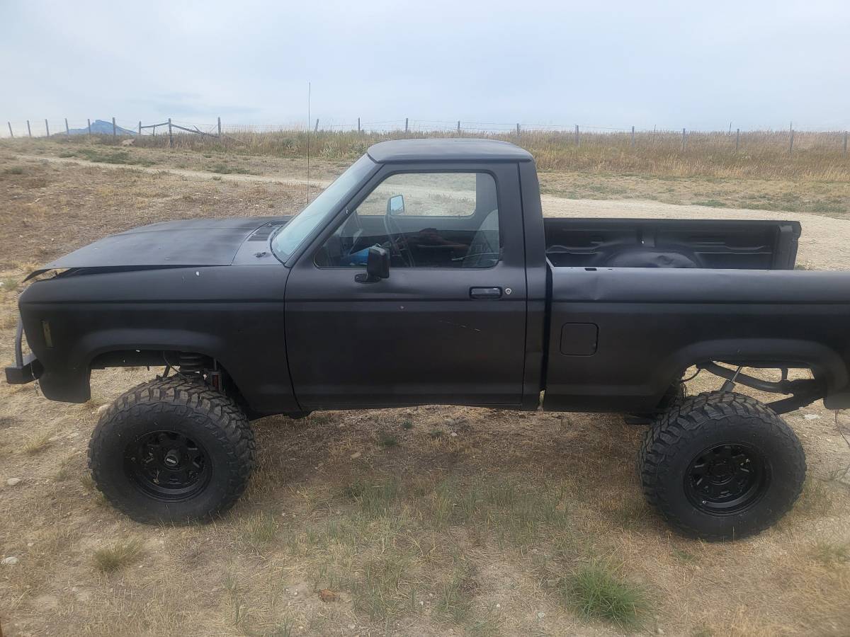Ford-ranger-1988-black