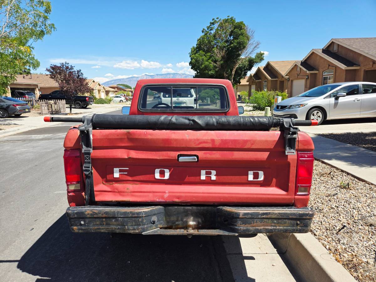 Ford-ranger-1988-red-1