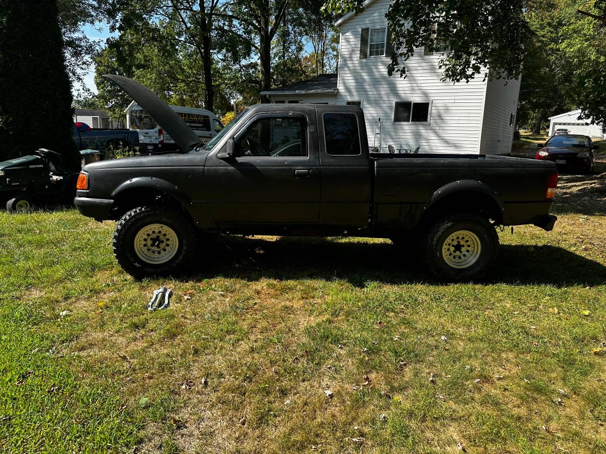 Ford-ranger-1993-black-3