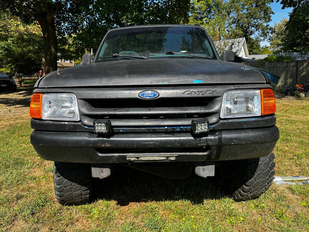 Ford-ranger-1993-black-6