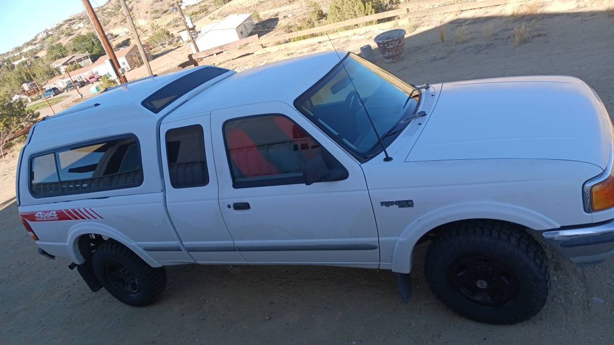 Ford-ranger-1994-white