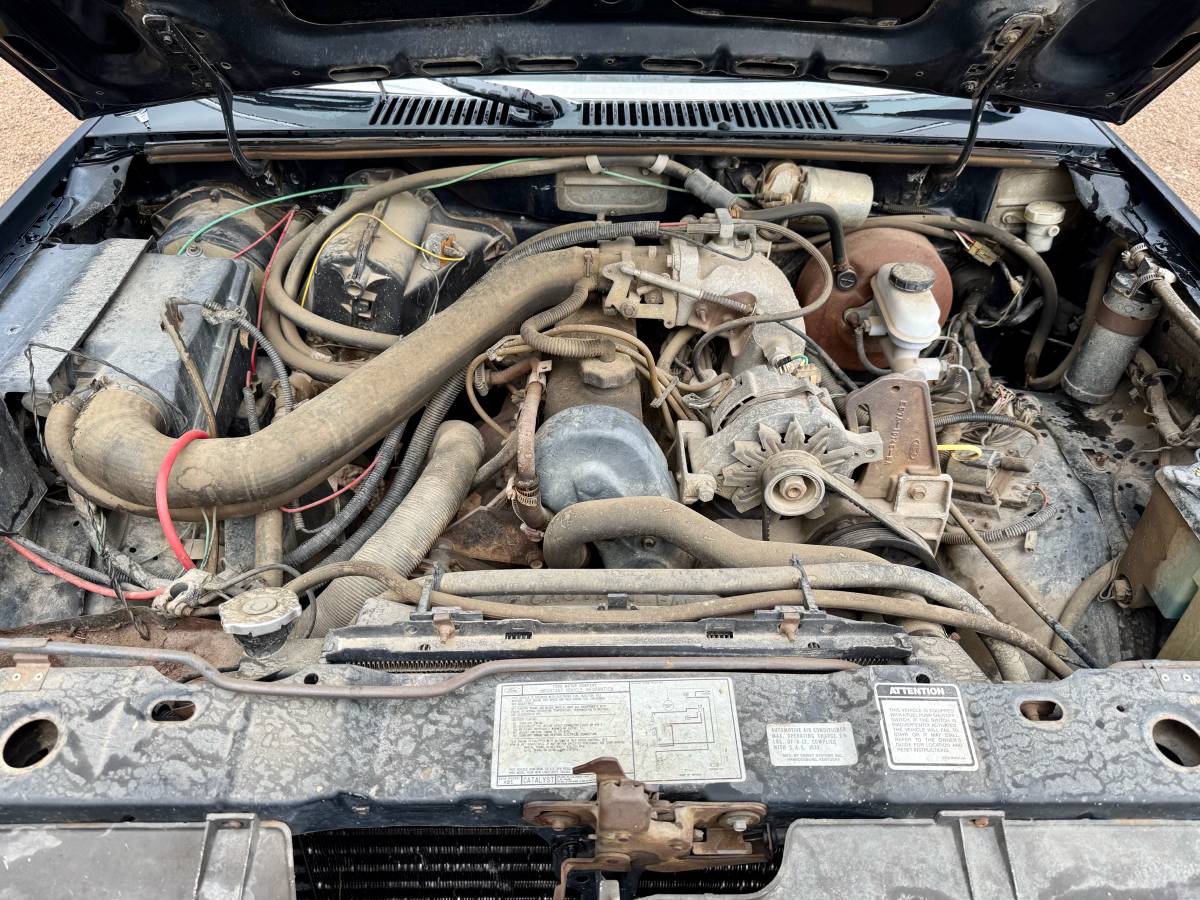 Ford-ranger-4x4-1986-black-4