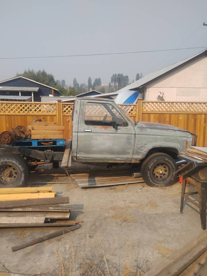 Ford-ranger-4x4-diesel-1986-grey-1