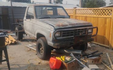 Ford-ranger-4x4-diesel-1986-grey