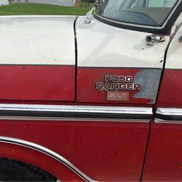 Ford-ranger-f-350-flatbed-460-engine-automa-1977-red-4