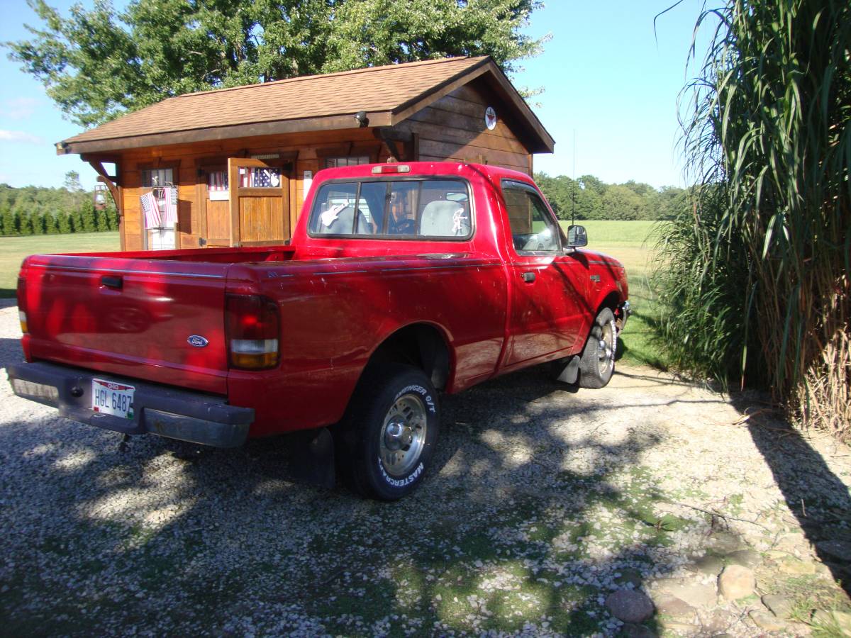 Ford-ranger-xl-1995-red-1