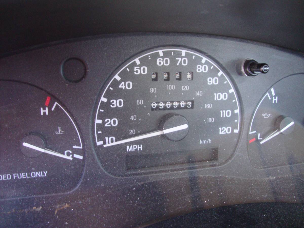 Ford-ranger-xl-1995-red-4