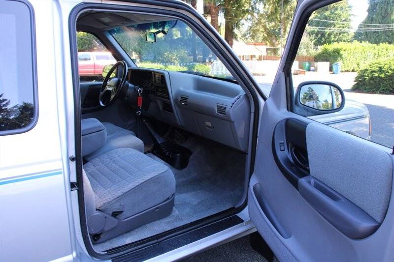 Ford-ranger-xl-2dr-xl-1993-silver-8