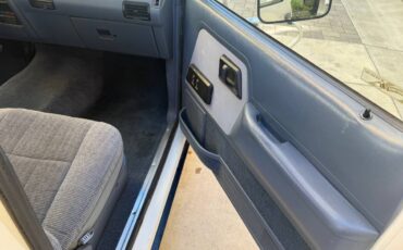 Ford-ranger-xlt-1990-white-7