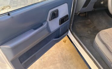 Ford-ranger-xlt-1990-white-8