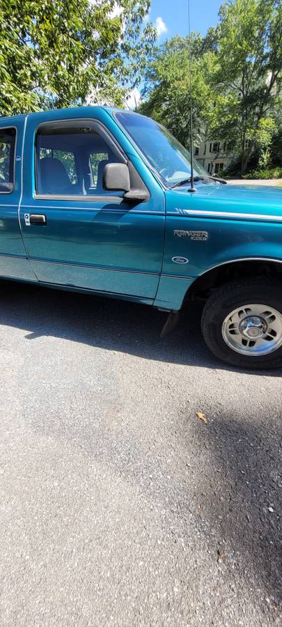 Ford-ranger-xlt-1995-green