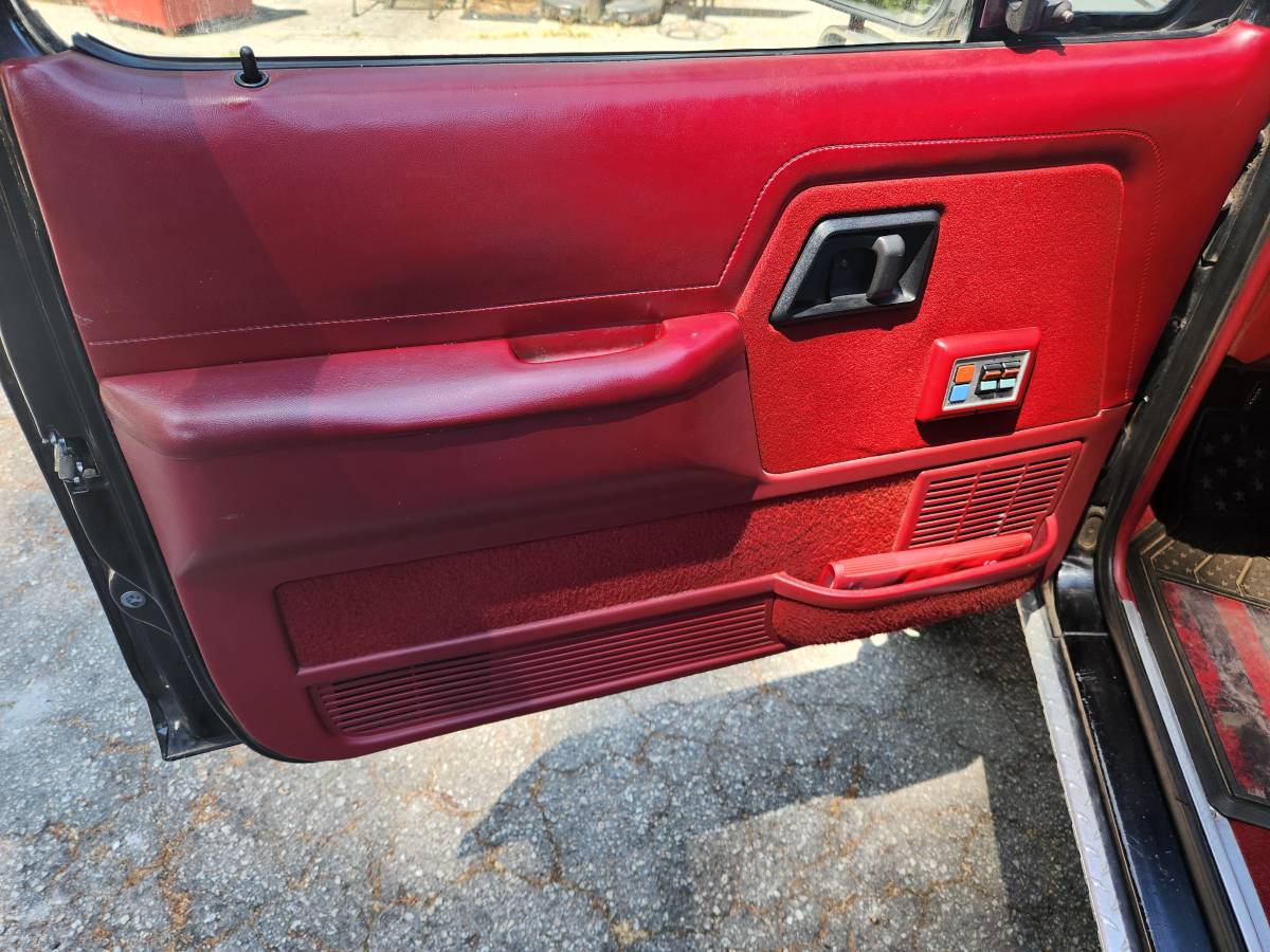 Ford-ranger-xlt-4x4-1988-black-13