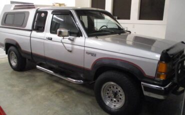 Ford-ranger-xlt-4x4-1990-silver-1
