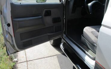 Ford-ranger-xlt-4x4-1990-silver-12