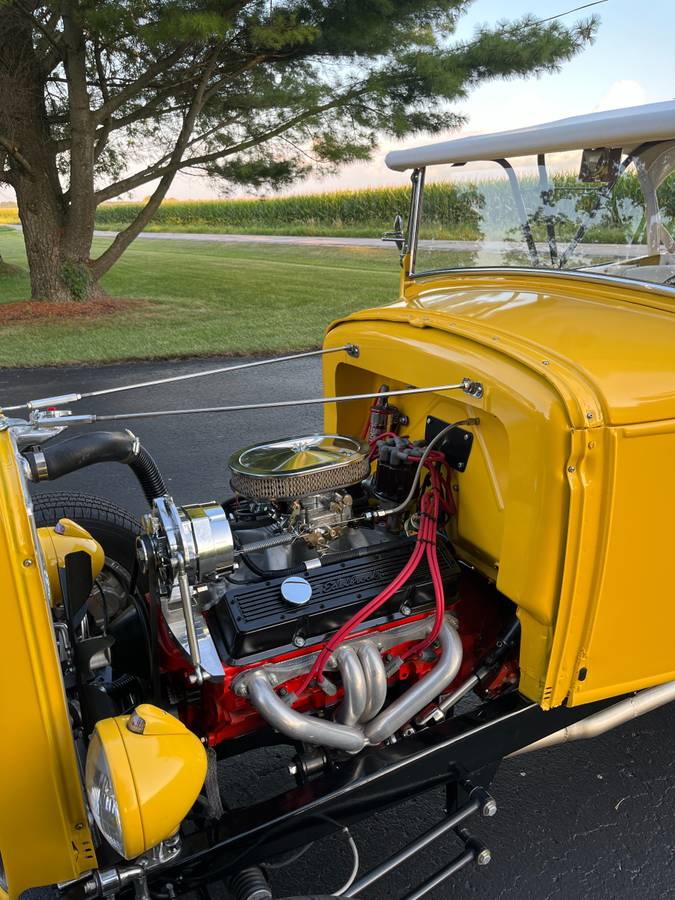 Ford-roadster-1931-yellow-4