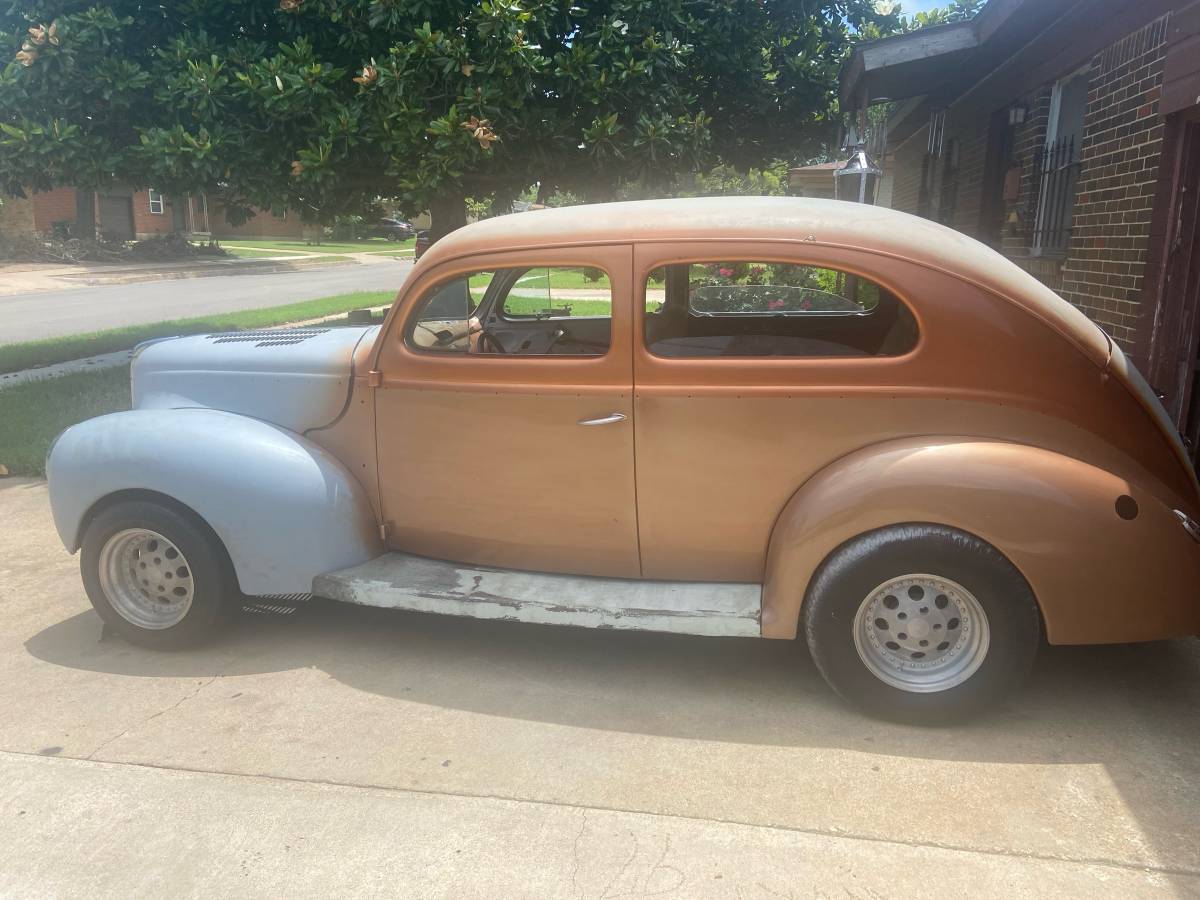 Ford-sedan-1940-grey-4