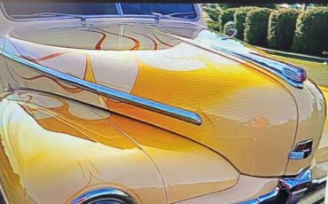 Ford-sedan-1947-yellow-6