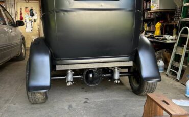 Ford-sedan-2dr-1930-black-4