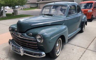 Ford-super-deluxe-coupe-1946-custom-11