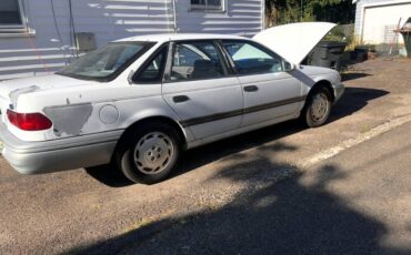 Ford-taurus-1992-white-3