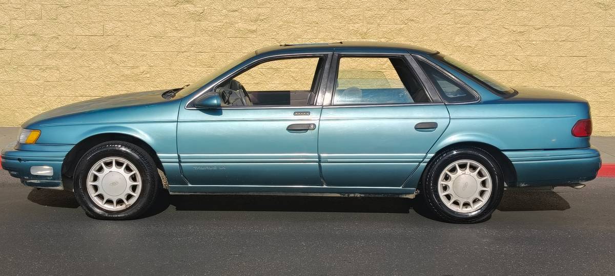 Ford-taurus-lx-1992-1