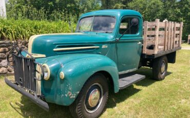 Ford-three-quarter-ton-1947-green-1