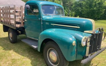 Ford-three-quarter-ton-1947-green
