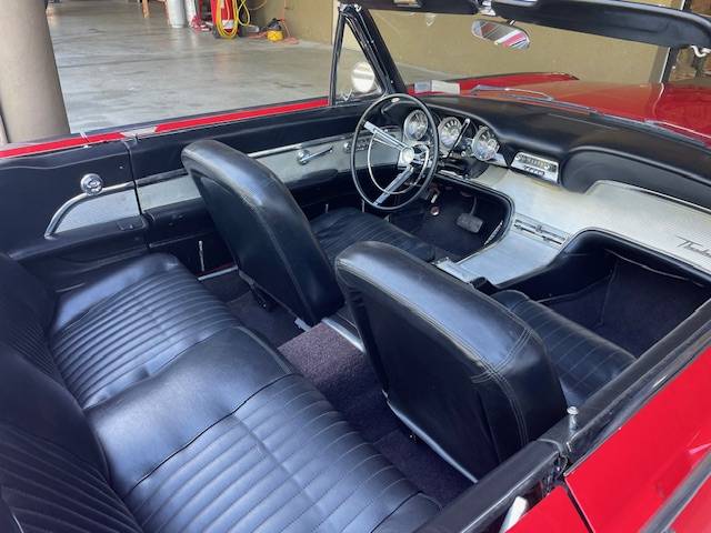 Ford-thunderbied-1962-red-3