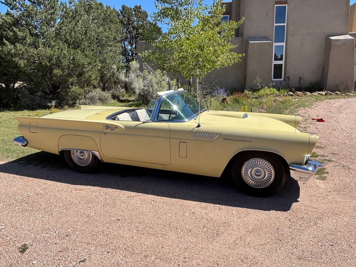 Ford-thunderbird-1957-yellow-3