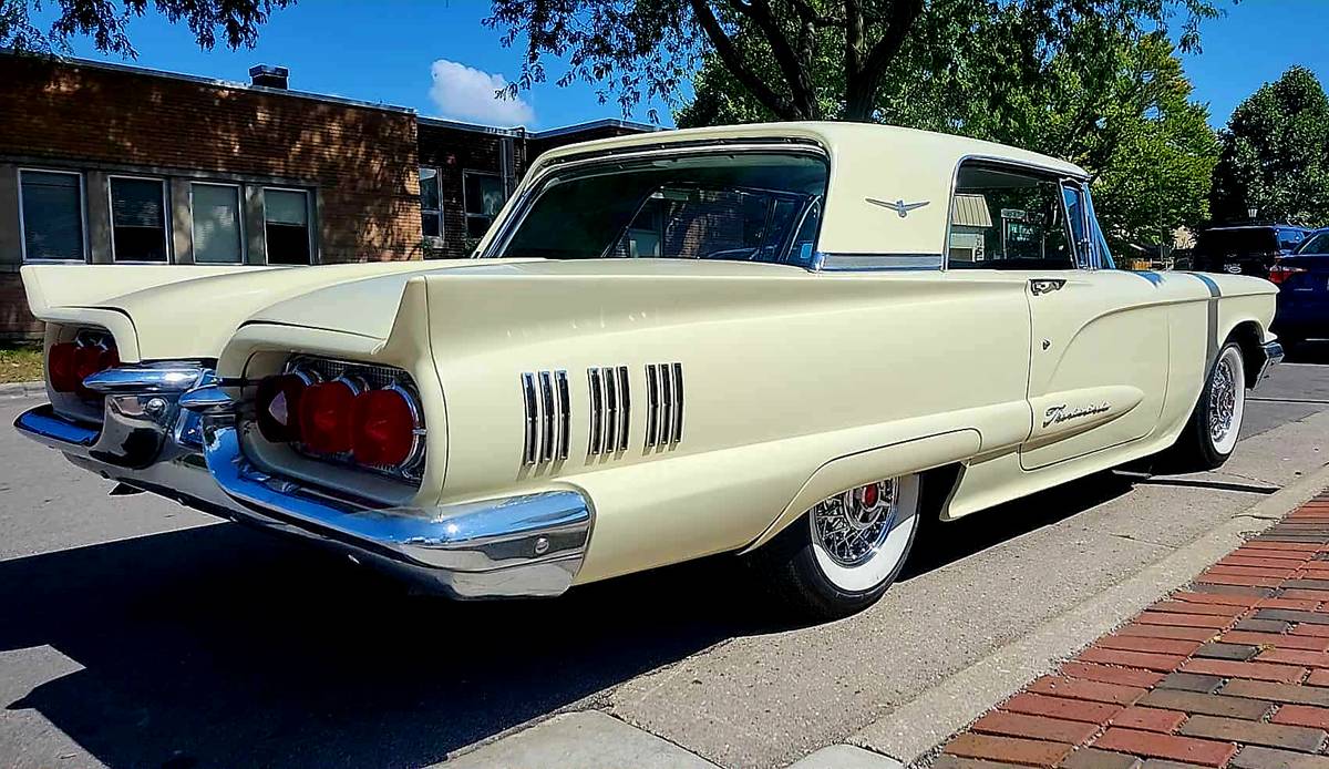 Ford-thunderbird-1960-yellow-3