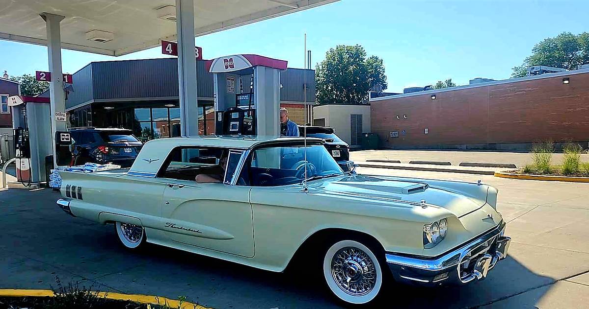 Ford-thunderbird-1960-yellow-6