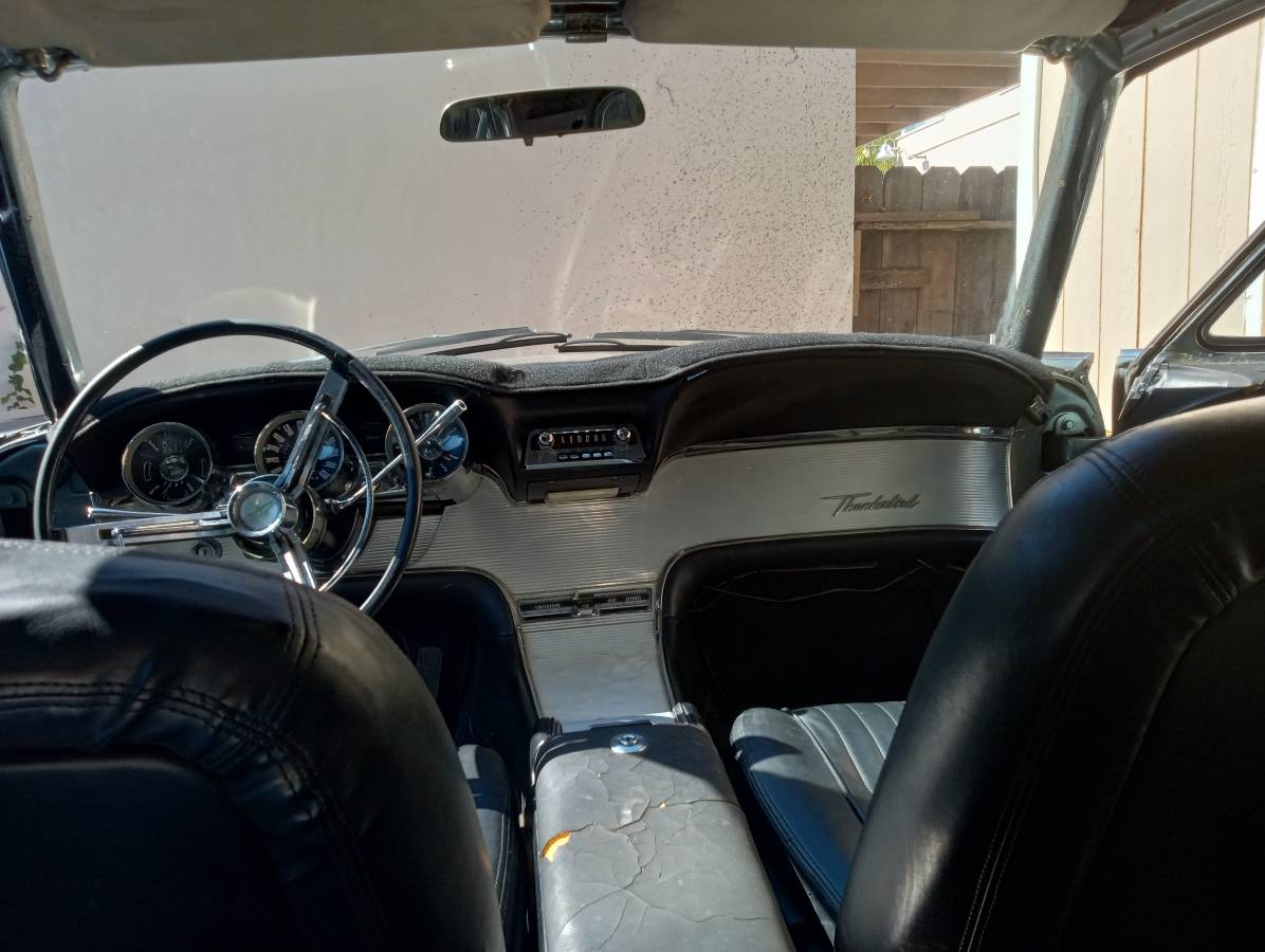 Ford-thunderbird-1961-grey-10