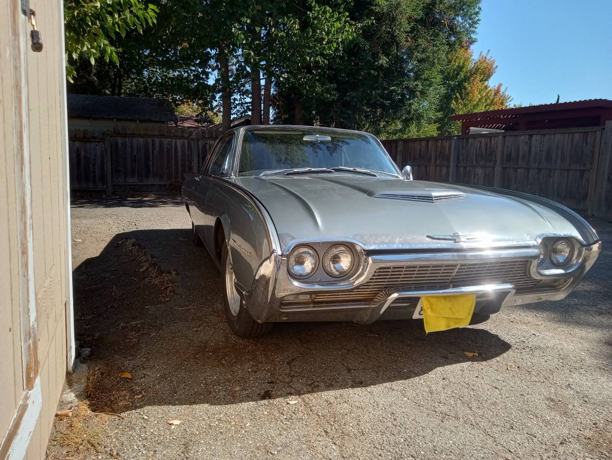 Ford-thunderbird-1961-grey-12