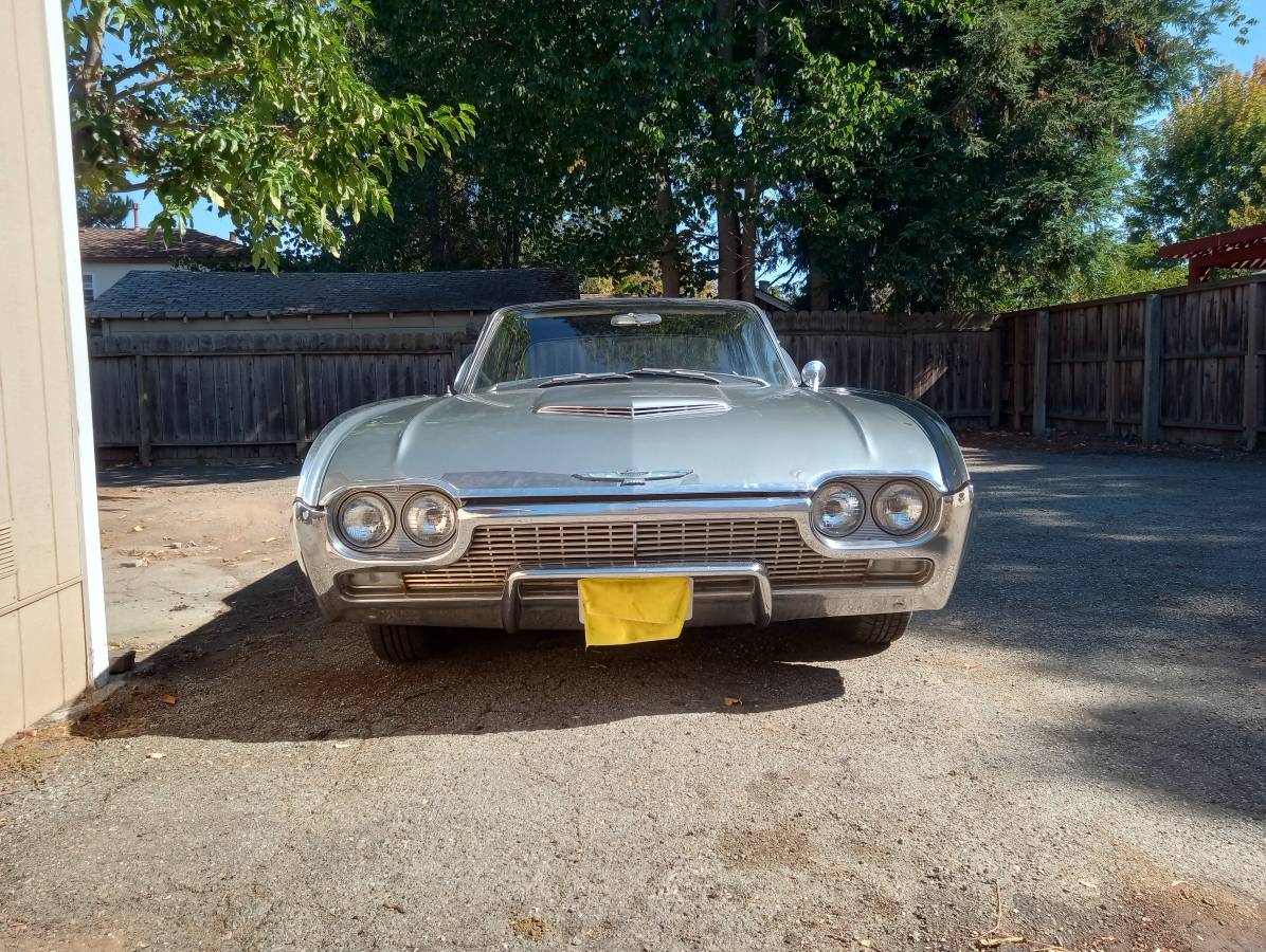 Ford-thunderbird-1961-grey-9
