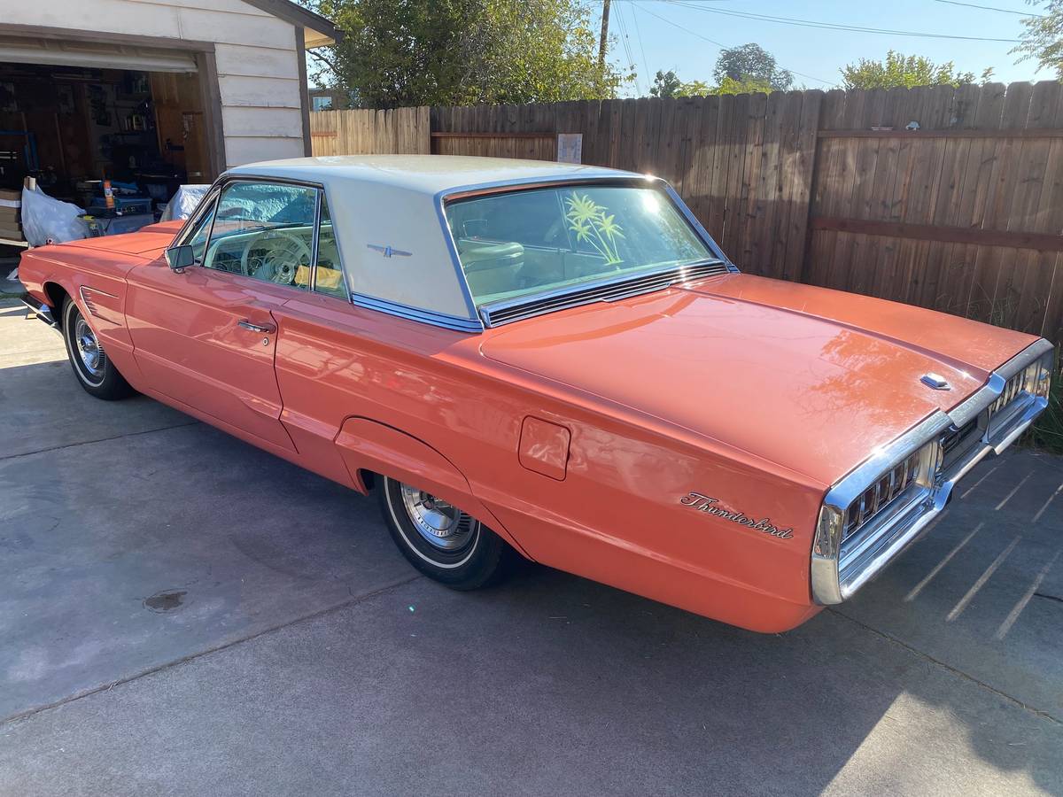 Ford-thunderbird-1965-custom-3