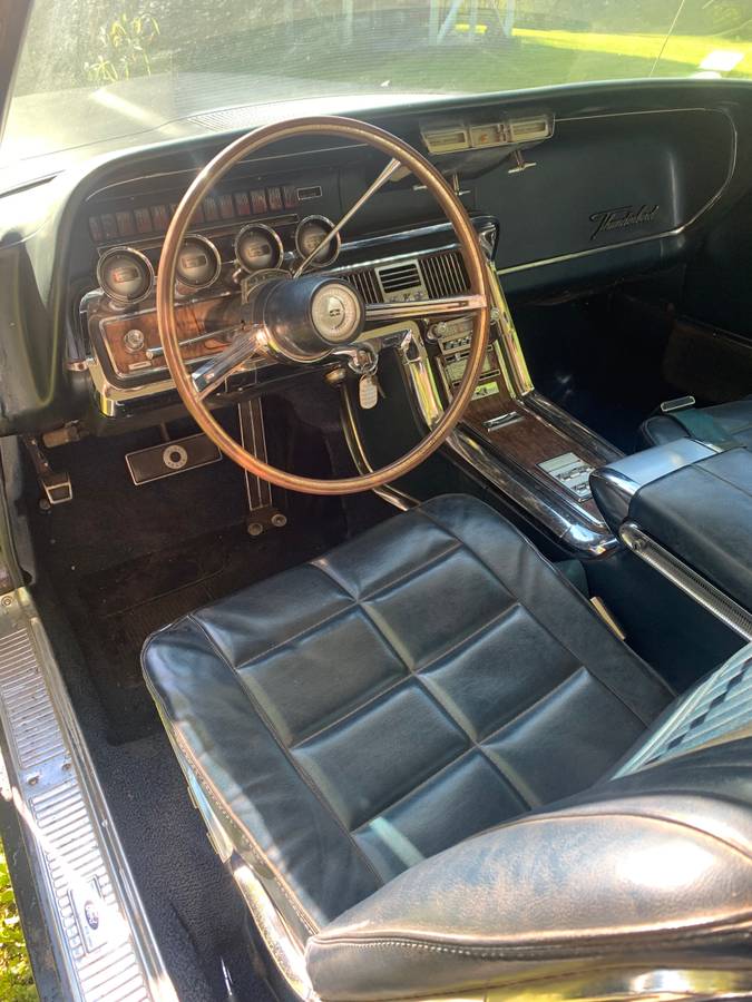 Ford-thunderbird-1966-black-2