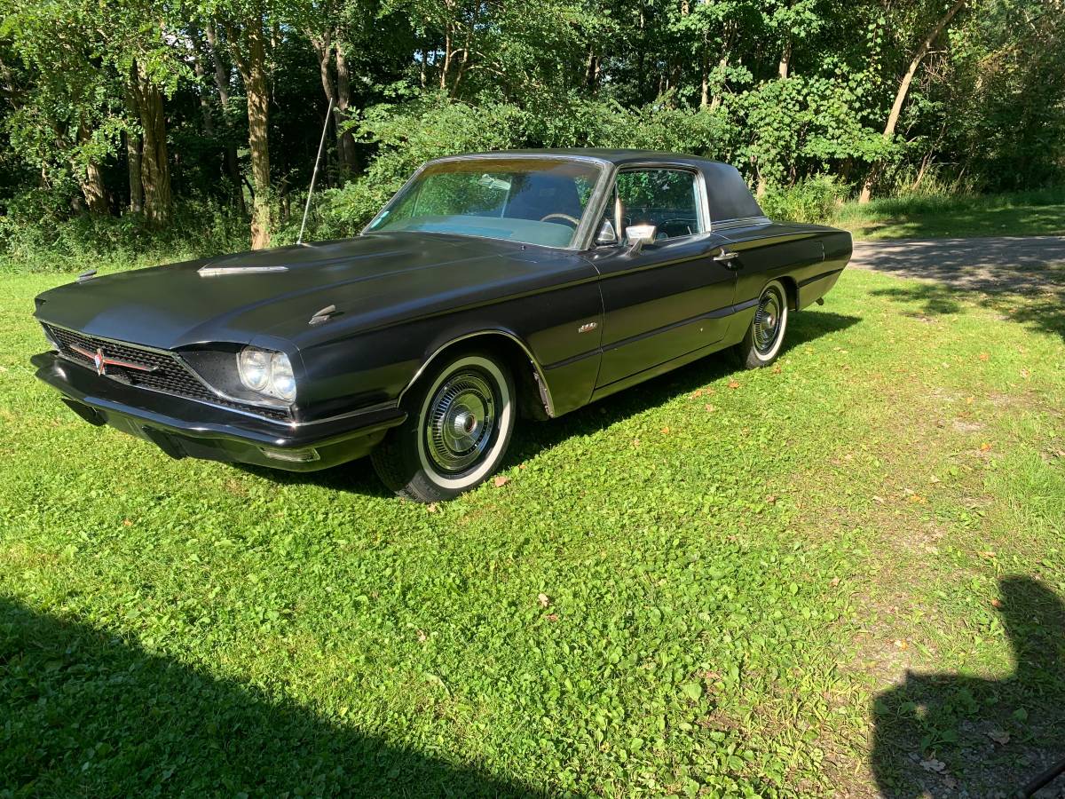 Ford-thunderbird-1966-black-3