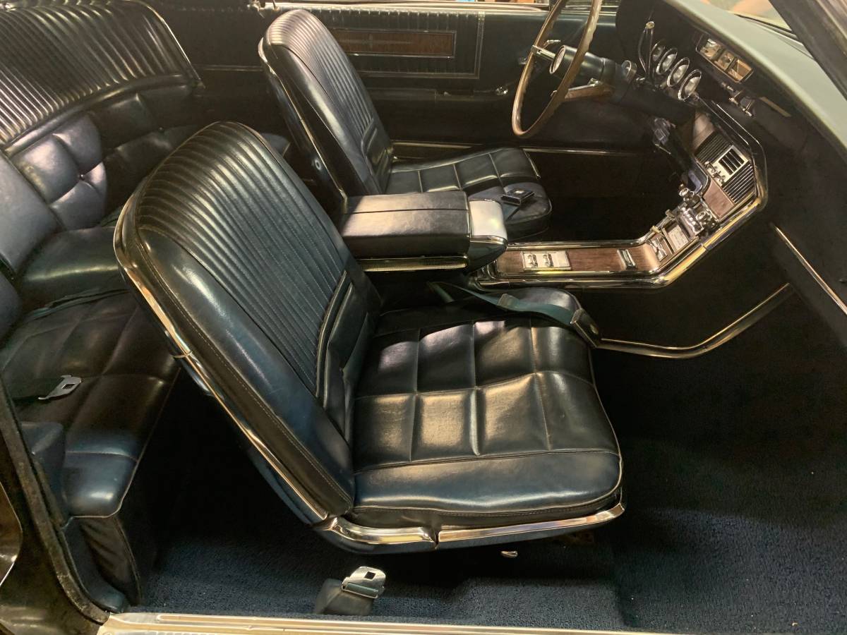 Ford-thunderbird-1966-black-8