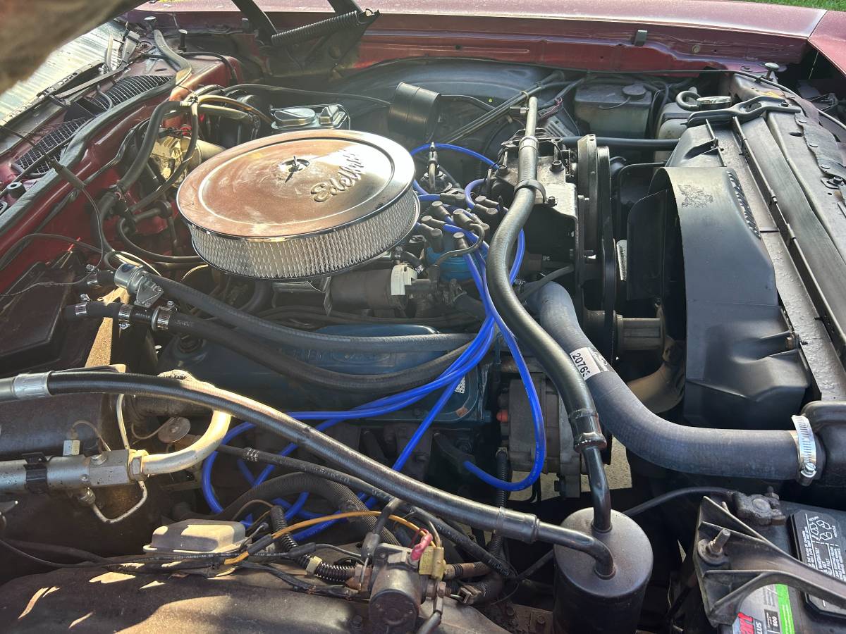 Ford-thunderbird-1977-red-9