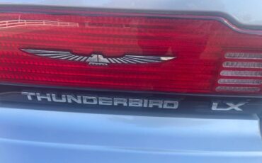 Ford-thunderbird-1990-3