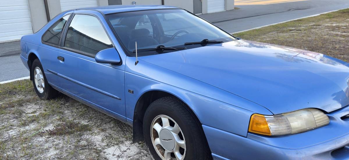 Ford-thunderbird-1994-blue