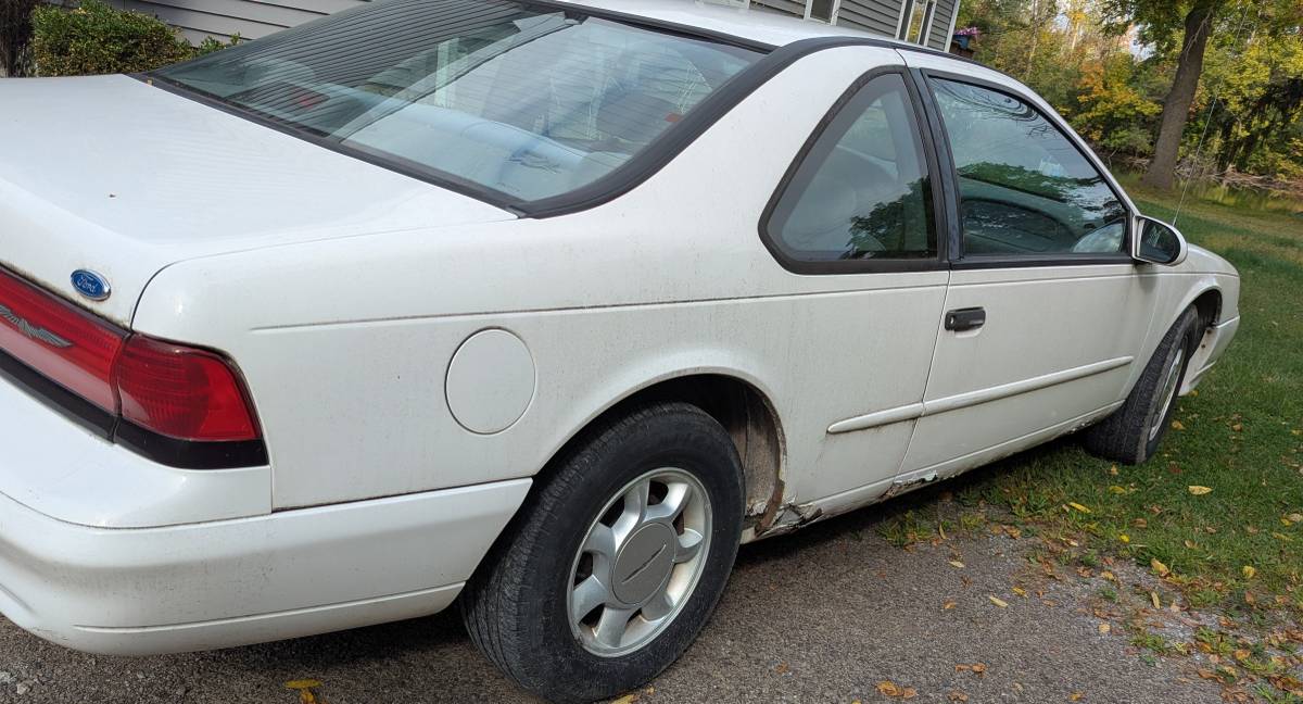 Ford-thunderbird-1995-1