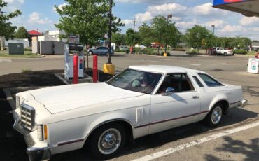 Ford-thunderbird-base-1979-white-1