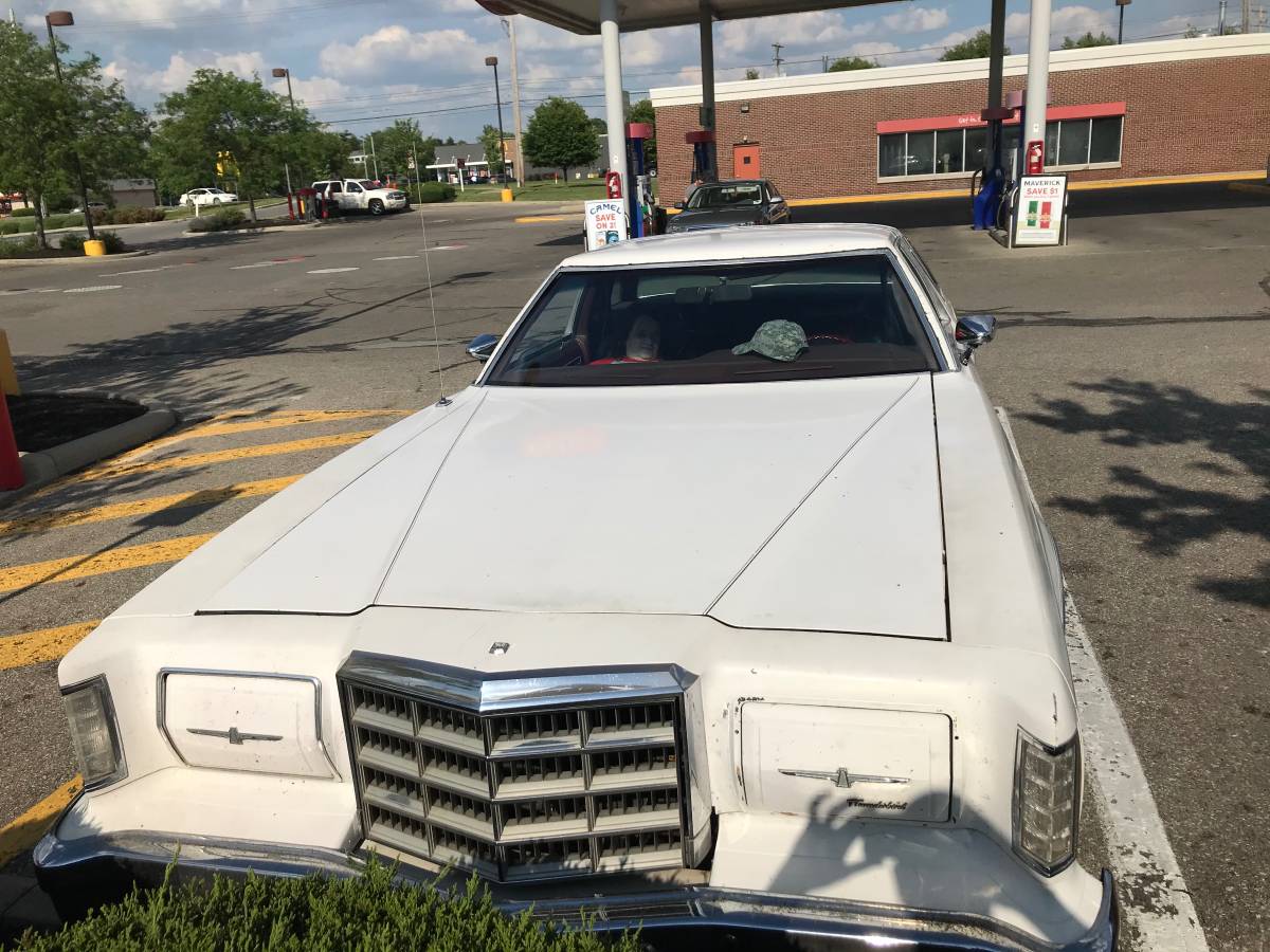 Ford-thunderbird-base-1979-white