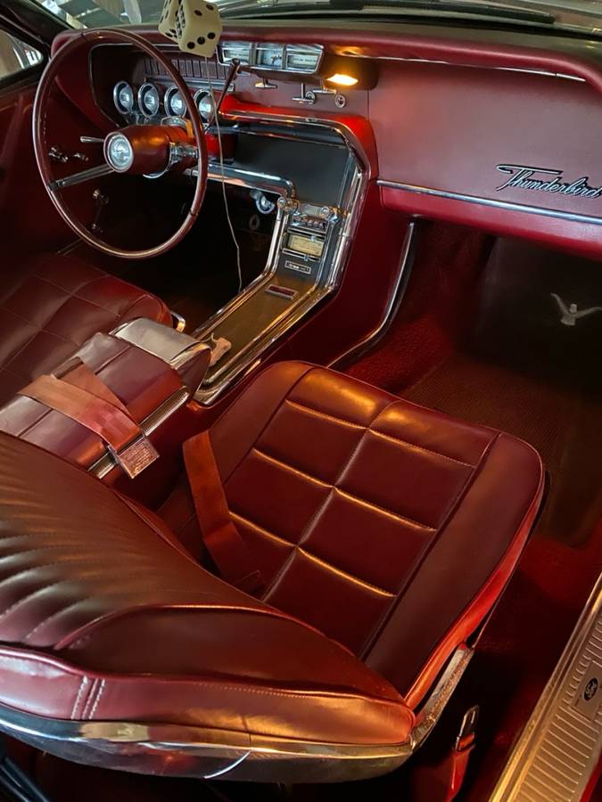 Ford-thunderbird-conv-1966-red-1